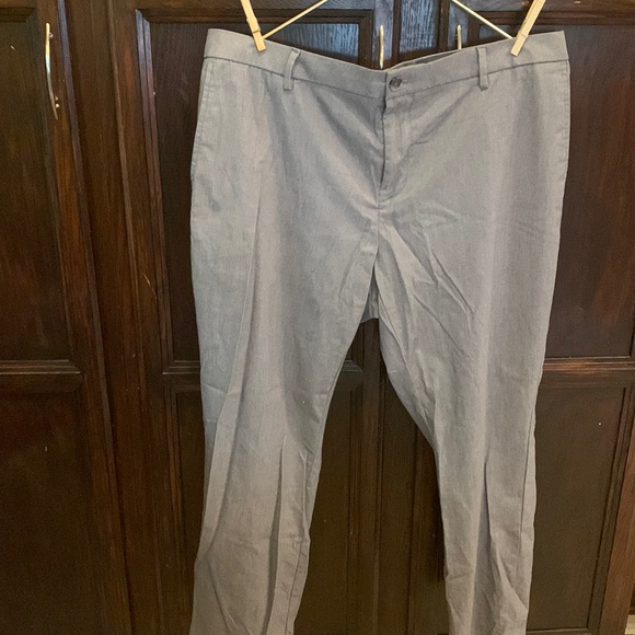 Old Navy Pants 32 Old Navy Athletic Taper Mens Chinos Poshmark